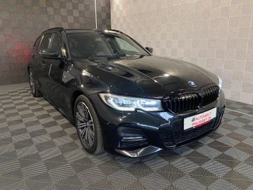 Gebrauchtwagen BMW 320 320i Touring*M-SPORT*LASER-HEAD UP-HIFI-WLAN-18" in Horb am Neckar