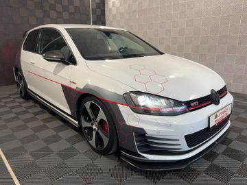 Gebrauchtwagen Volkswagen Golf Golf VII Lim.*GTI PERF.*BI XEN-SPORT SZ/FW-SHZ in Horb am Neckar