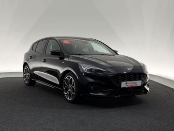 Gebrauchtwagen Ford Focus Focus Lim. 1.0*ST LINE X*LED-PANO-ACC-R.KAM-SHZ in Horb am Neckar